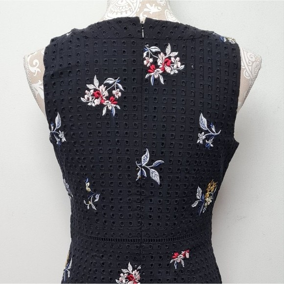 Ann Taylor Floral Embroidered Eyelet Sheath Dress Black Women's Size 4 Petite - Picture 8 of 15